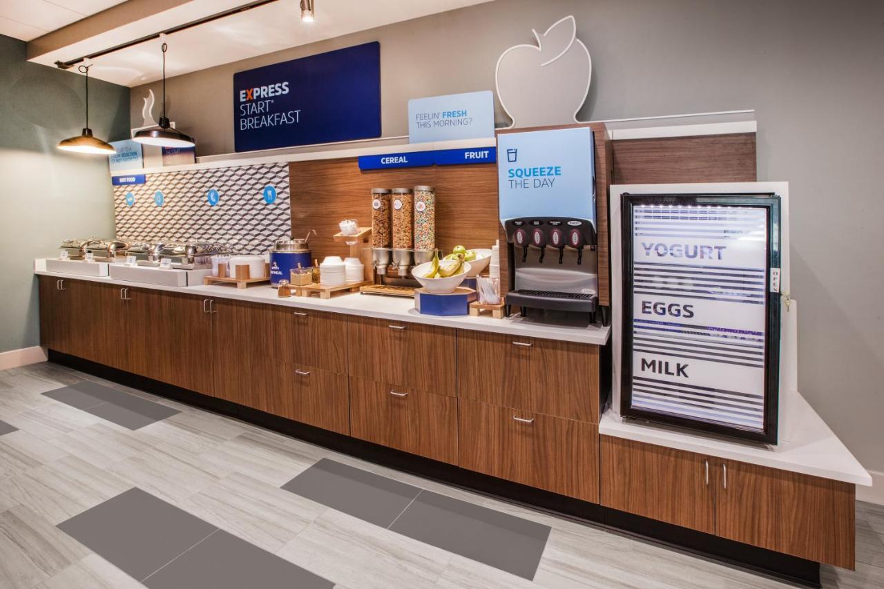 Holiday Inn Express - Dallas Downtown By Ihg Dış mekan fotoğraf